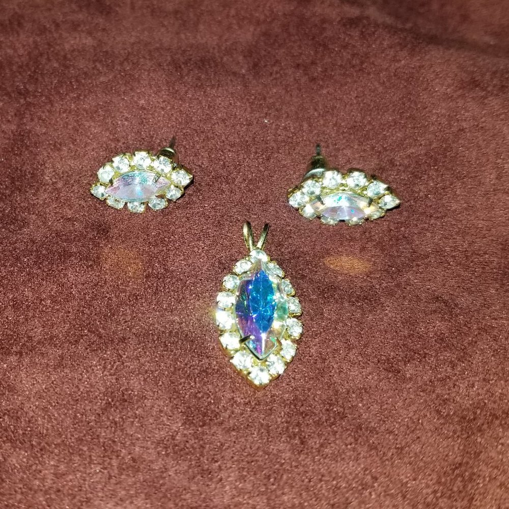 Park Lane Crystal earrings and necklace pendant